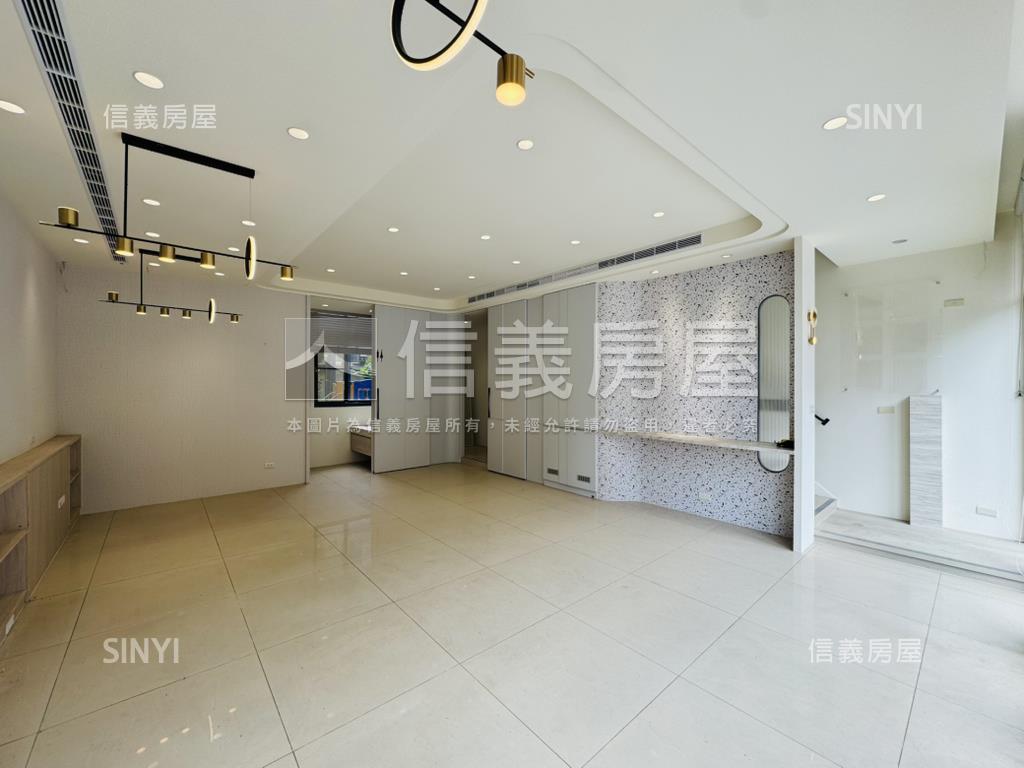 春福ＶＯＨＡ臨路金店面房屋室內格局與周邊環境