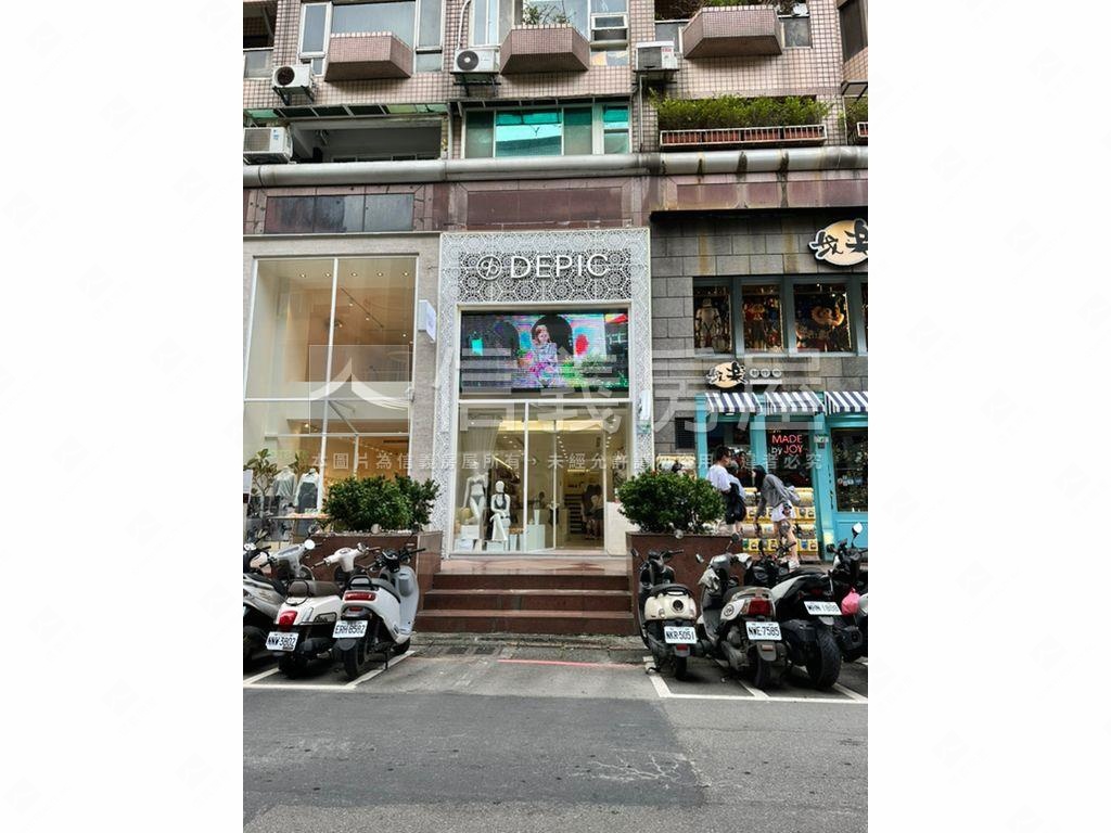 ＡＡ忠孝敦化金店房屋室內格局與周邊環境