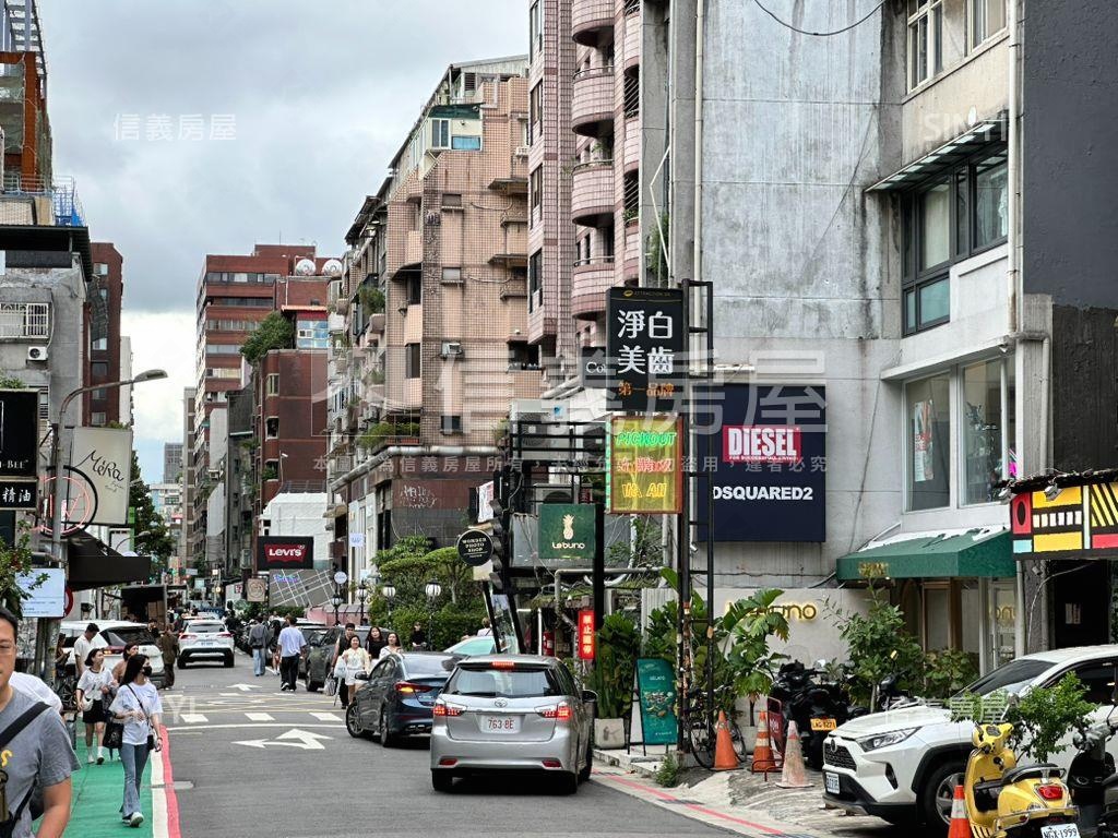 ＡＡ忠孝敦化金店房屋室內格局與周邊環境