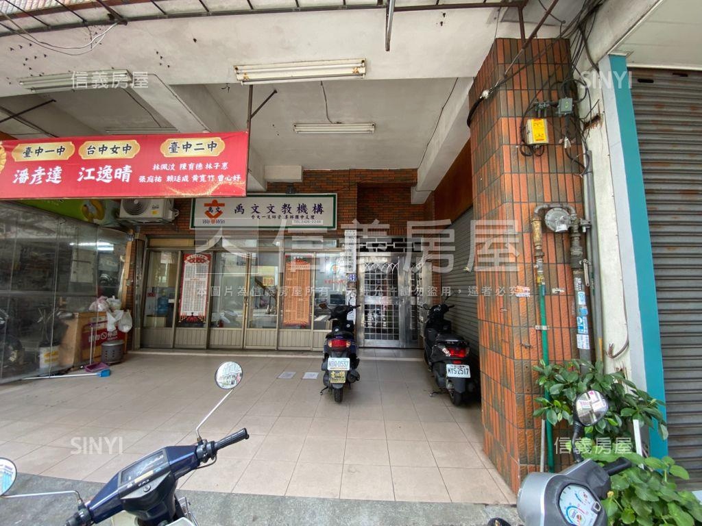 同榮路優質三房車位房屋室內格局與周邊環境