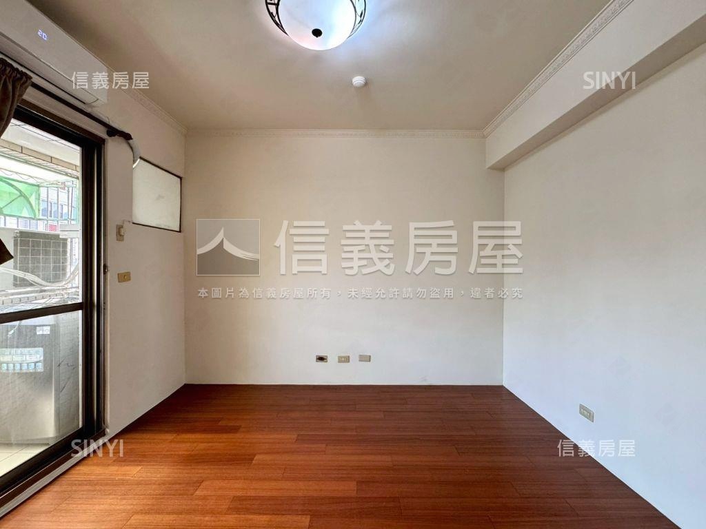 同榮路優質三房車位房屋室內格局與周邊環境