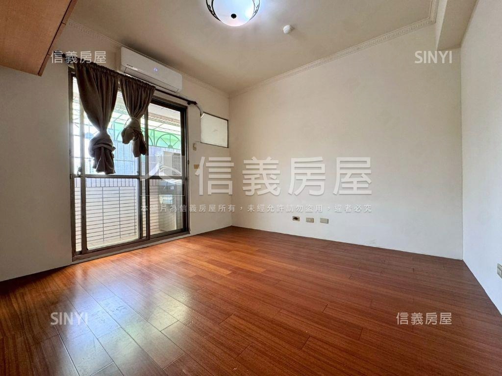 同榮路優質三房車位房屋室內格局與周邊環境