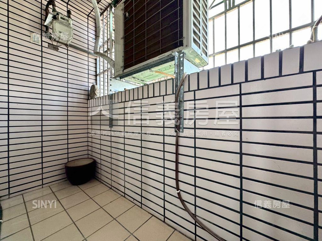 同榮路優質三房車位房屋室內格局與周邊環境