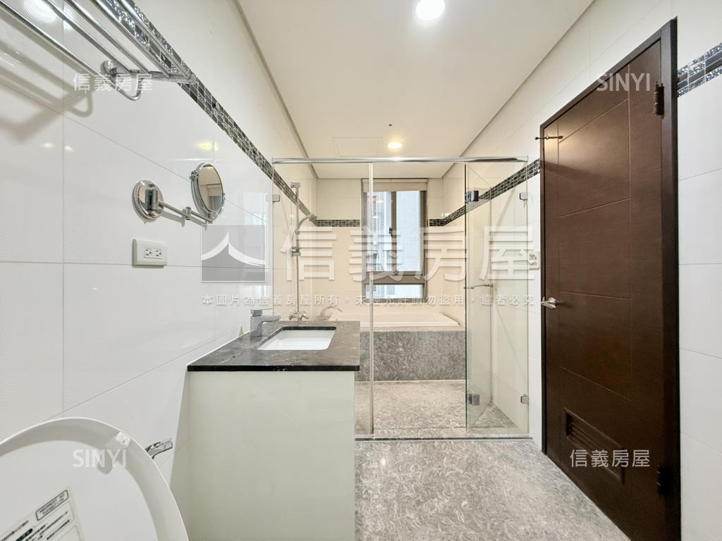 中港陽明高樓三房平車房屋室內格局與周邊環境