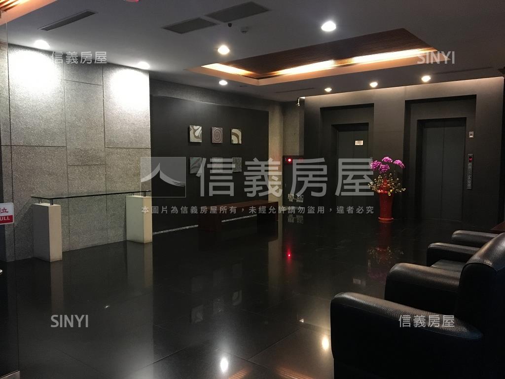 順天中港菁英僅此一戶！房屋室內格局與周邊環境