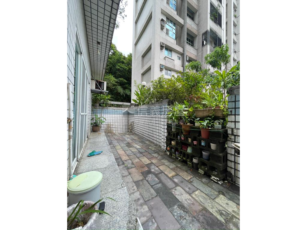 碧嵐大地樓中樓房屋室內格局與周邊環境
