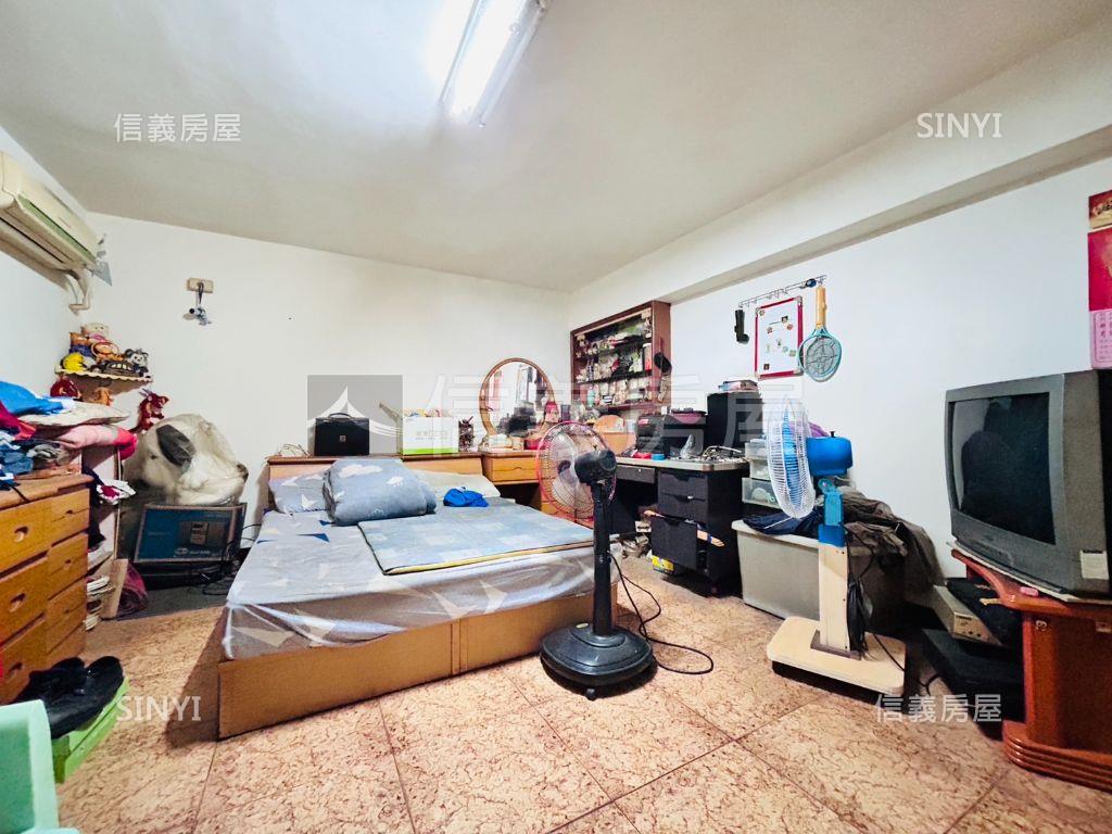 大有路臨路透天好屋況佳房屋室內格局與周邊環境