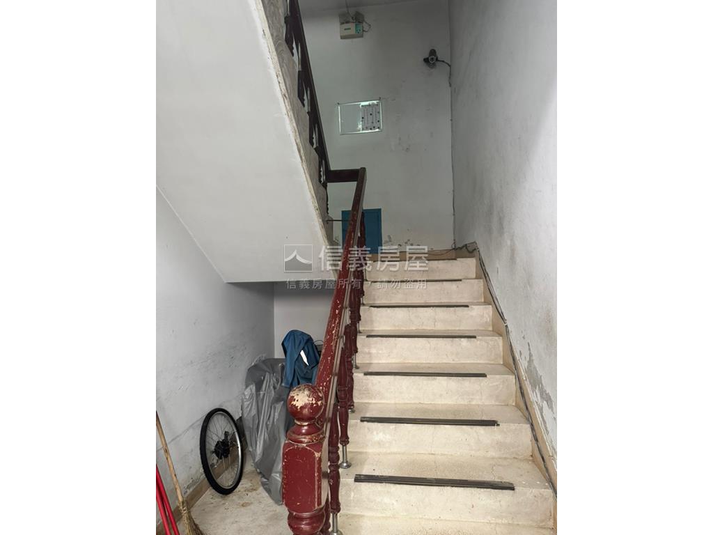 永和路黃金三樓房屋室內格局與周邊環境
