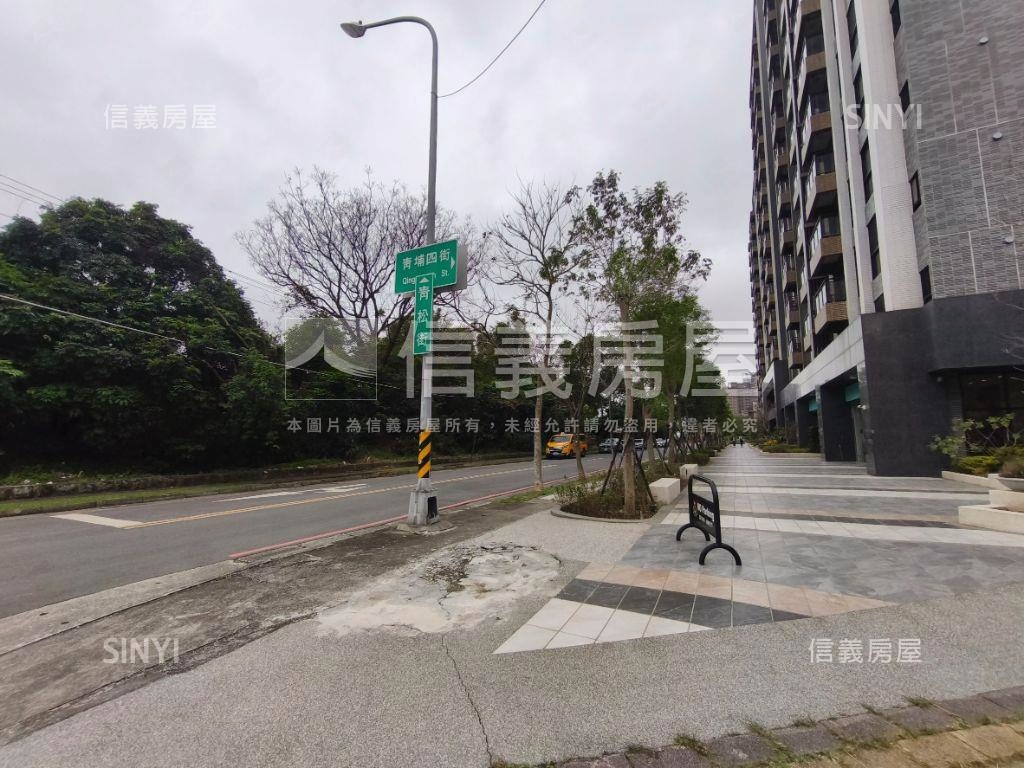 青埔丰城秀景車位房屋室內格局與周邊環境