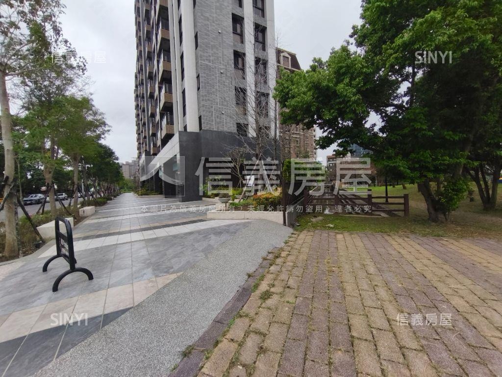 青埔丰城秀景車位房屋室內格局與周邊環境