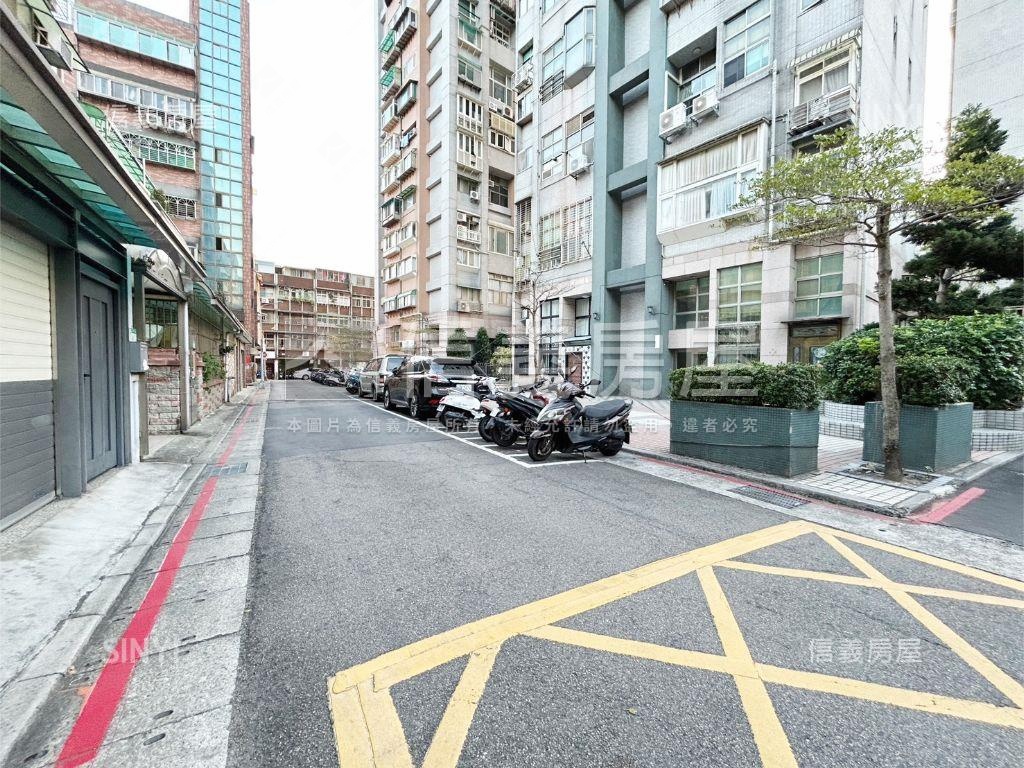 奇岩經典兩房電梯房屋室內格局與周邊環境