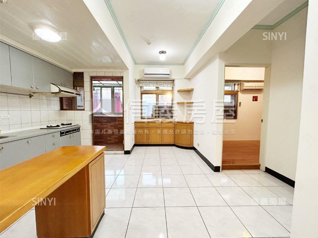 奇岩經典兩房電梯房屋室內格局與周邊環境