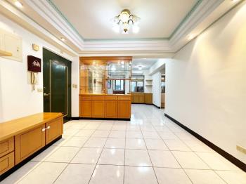 奇岩經典兩房電梯