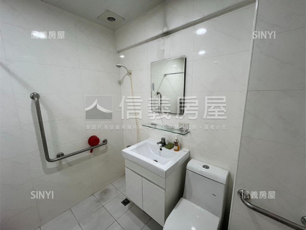 暖暖２＋１華廈房屋室內格局與周邊環境