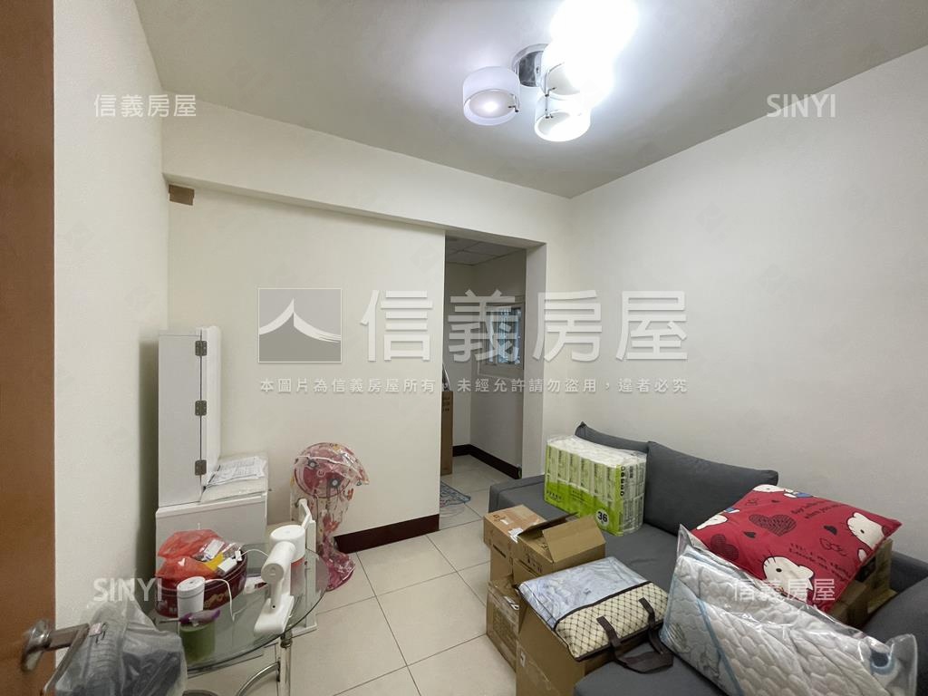 近新平國小✦裝潢美透天房屋室內格局與周邊環境