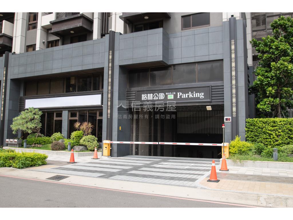 格林公園兩房有車位房屋室內格局與周邊環境