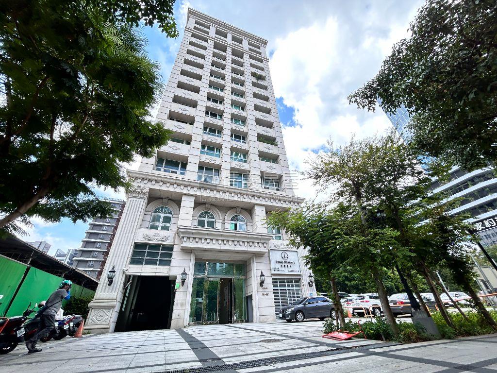 上居銀座●辦公室帶車位房屋室內格局與周邊環境