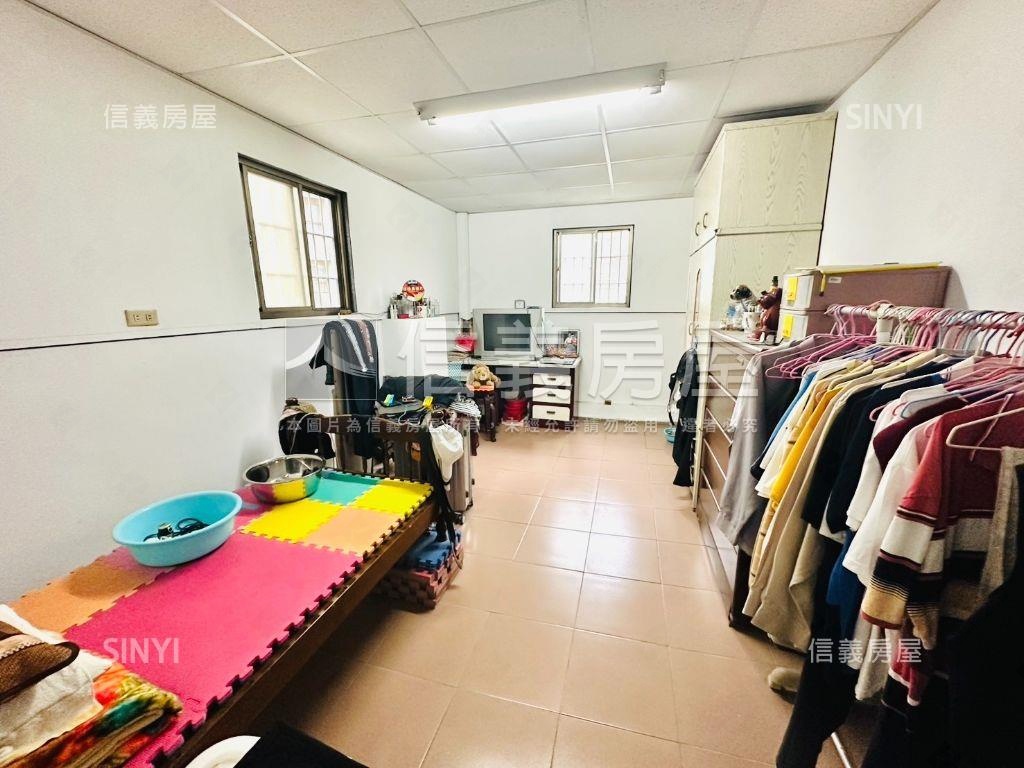 新埔捷運屋齡新公寓三車位房屋室內格局與周邊環境