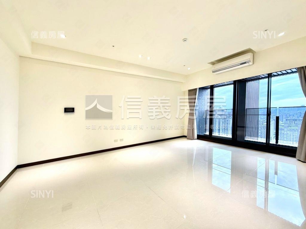 國賓稀有景觀四房雙車位房屋室內格局與周邊環境