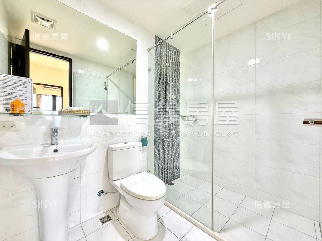 國賓稀有景觀四房雙車位房屋室內格局與周邊環境