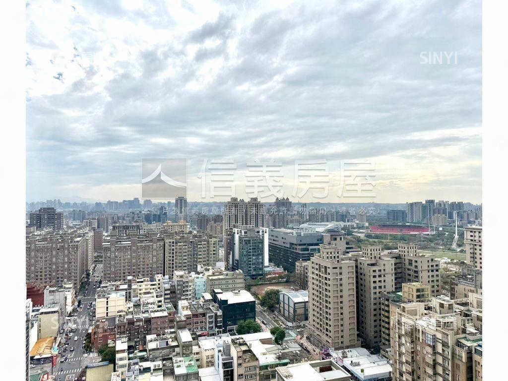 國賓稀有景觀四房雙車位房屋室內格局與周邊環境