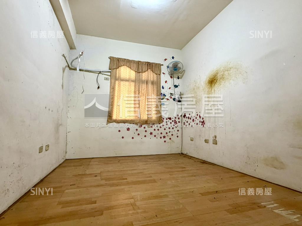 捷運邊間採光好屋房屋室內格局與周邊環境