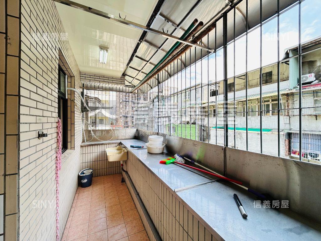 捷運邊間採光好屋房屋室內格局與周邊環境