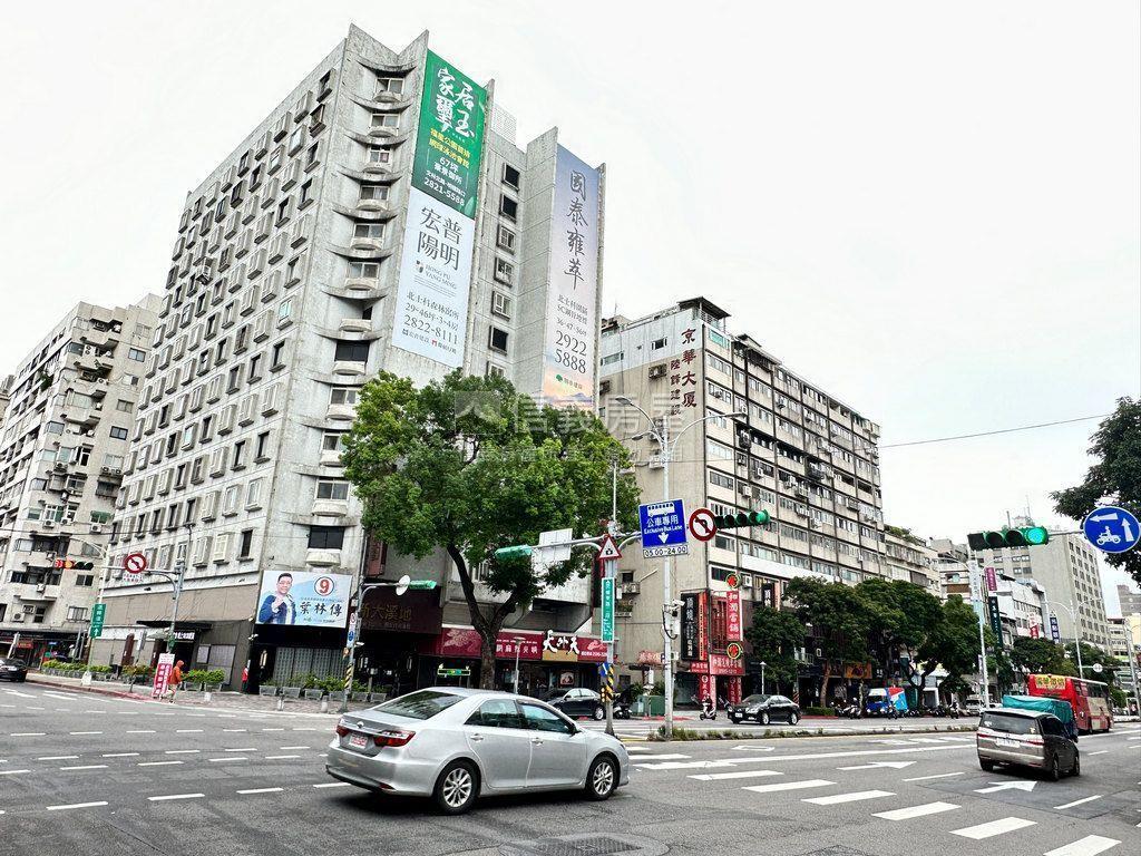 中山國小站首都邊間美居房屋室內格局與周邊環境