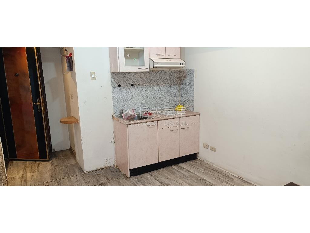 中山國小站首都邊間美居房屋室內格局與周邊環境