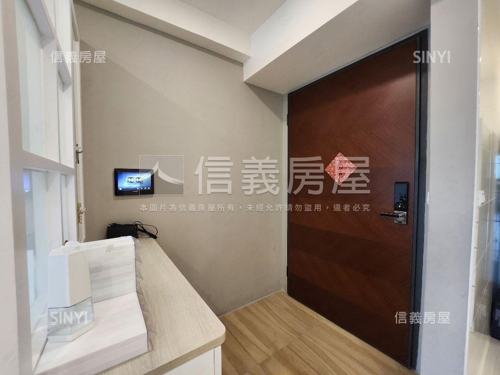 專任經國翫四房雙車位房屋室內格局與周邊環境