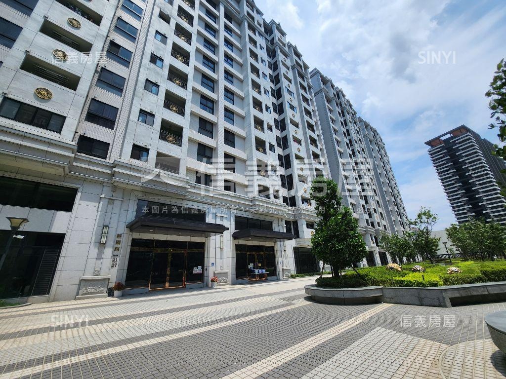 專任經國翫四房雙車位房屋室內格局與周邊環境