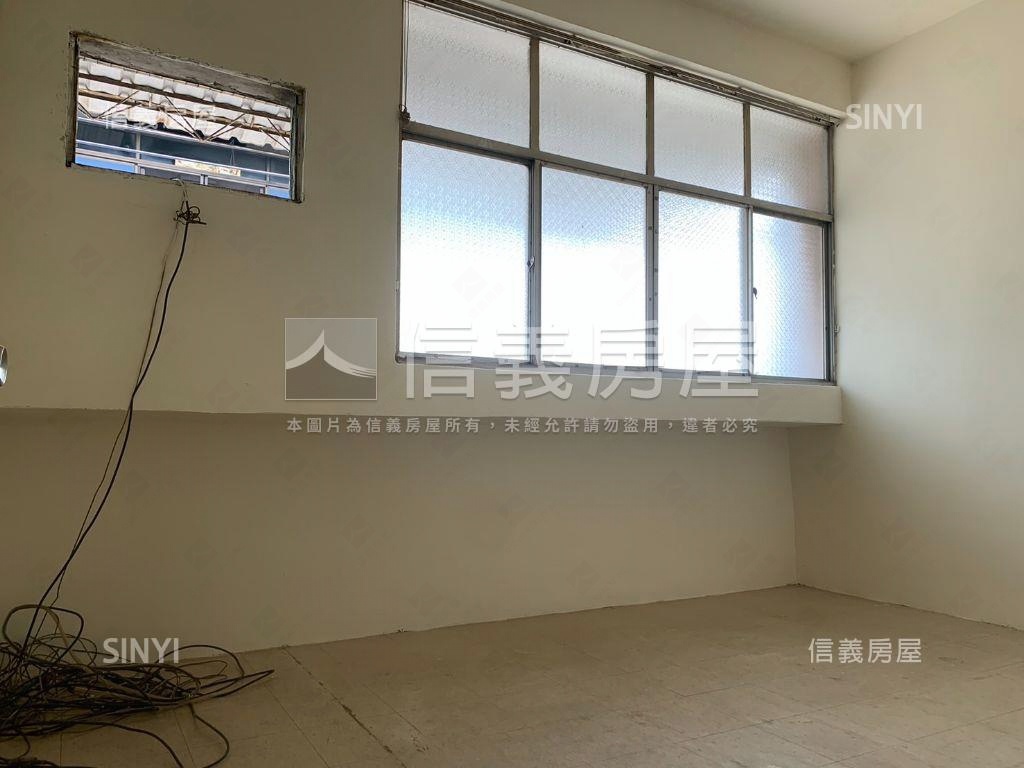 近九份子學區國安店住房屋室內格局與周邊環境
