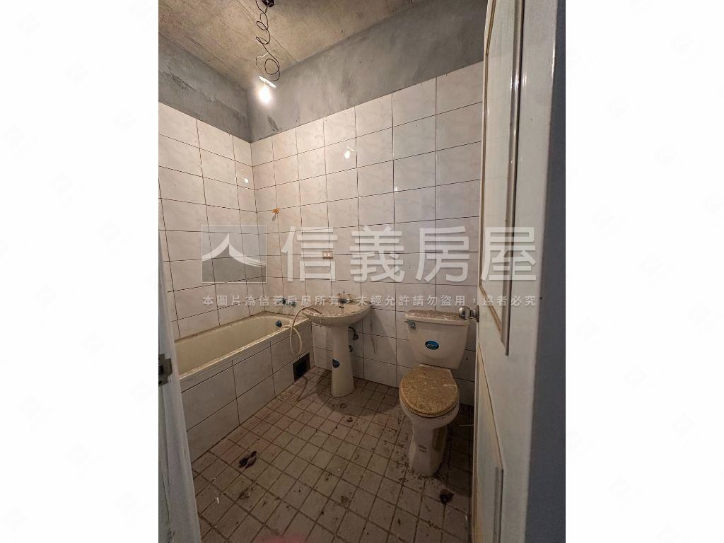 老泉閒情逸致透天二樓房屋室內格局與周邊環境