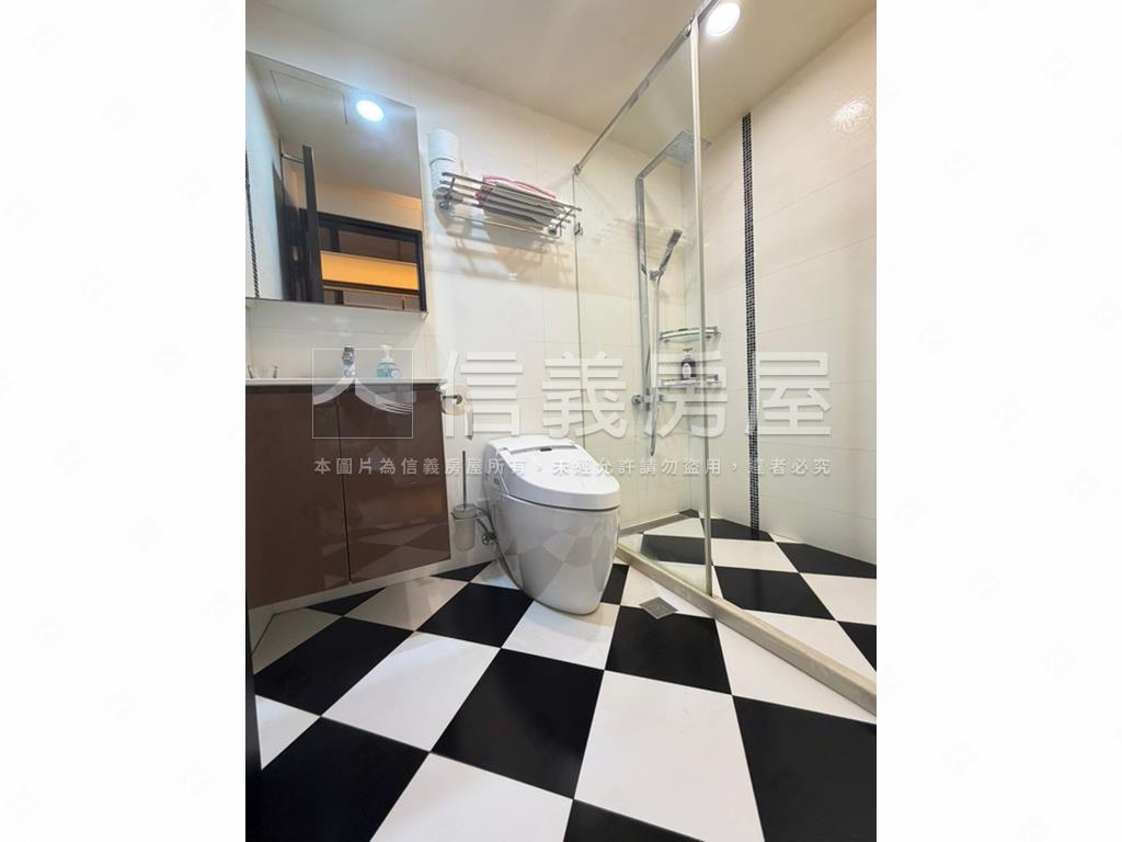 敦南藍天高樓★附車位房屋室內格局與周邊環境