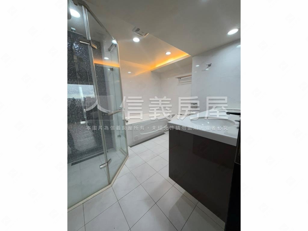 敦南藍天高樓★附車位房屋室內格局與周邊環境