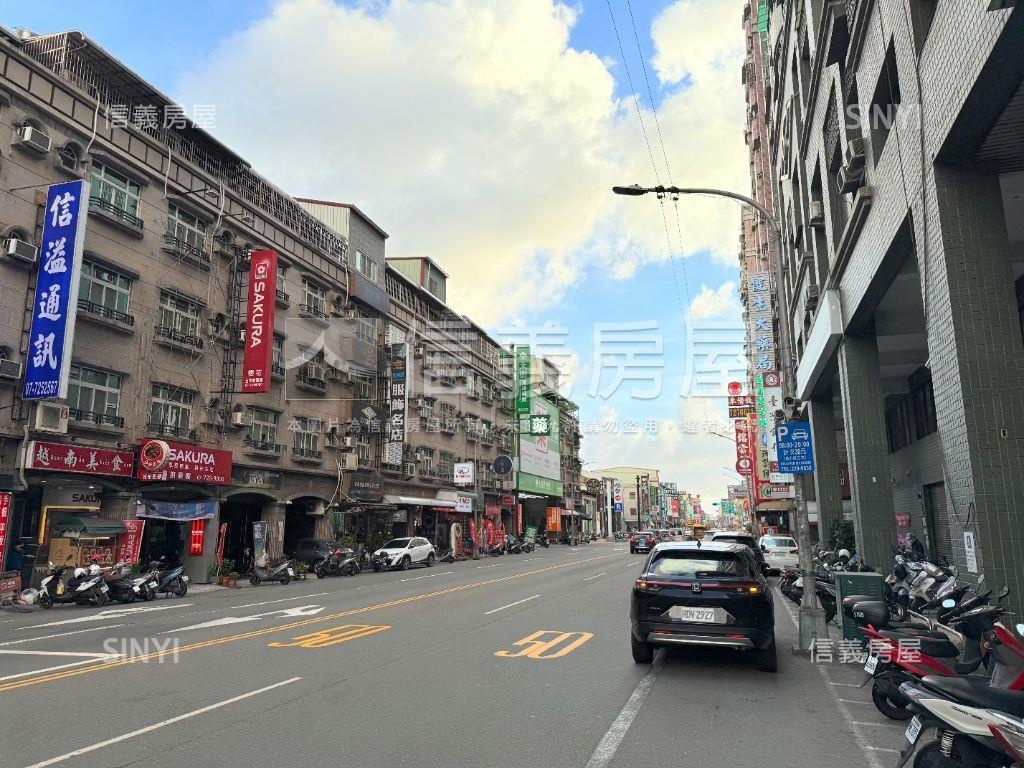 五甲正路百坪合作金庫房屋室內格局與周邊環境