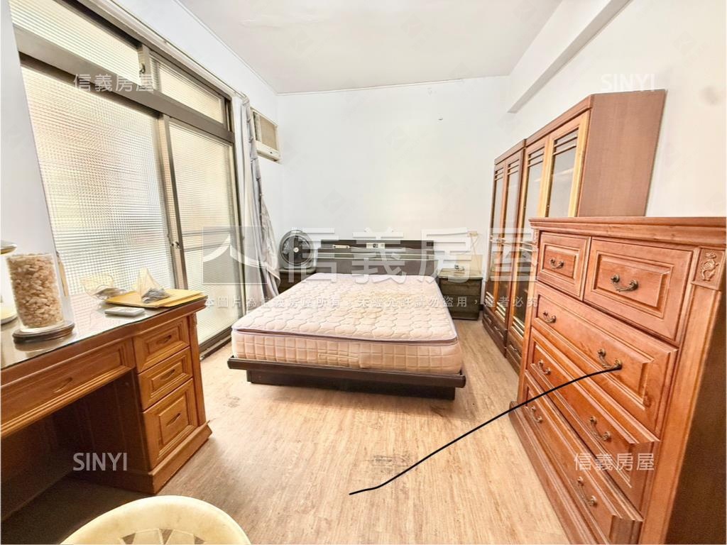 近南勢重劃區透天可停雙車房屋室內格局與周邊環境