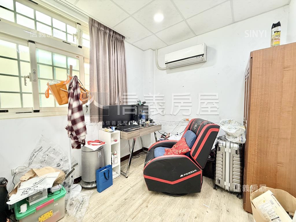 近南勢重劃區透天可停雙車房屋室內格局與周邊環境