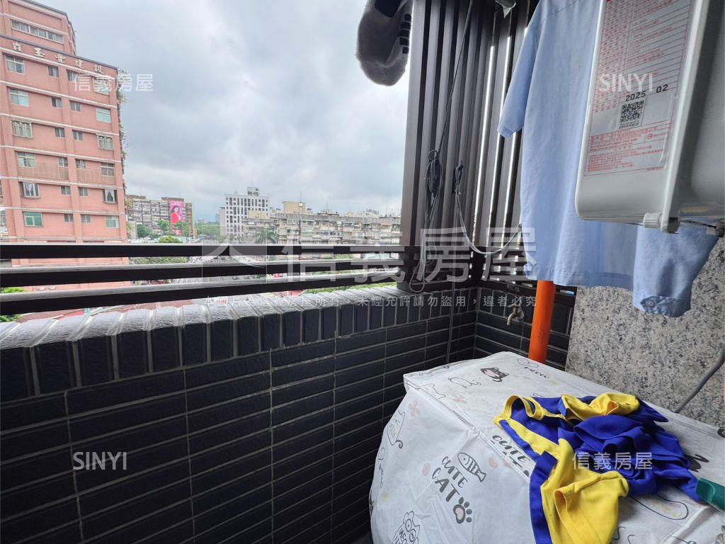 近未來捷運★稀有邊間一房房屋室內格局與周邊環境