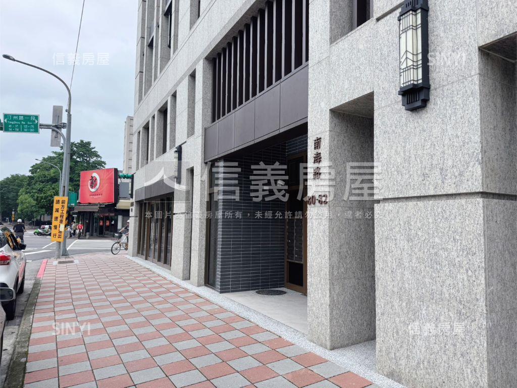 近未來捷運★稀有邊間一房房屋室內格局與周邊環境