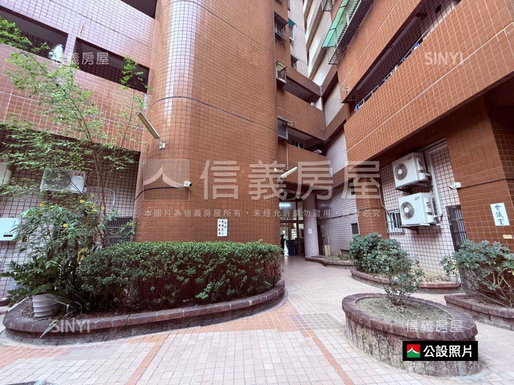 商業區兩房平車稀有釋出房屋室內格局與周邊環境