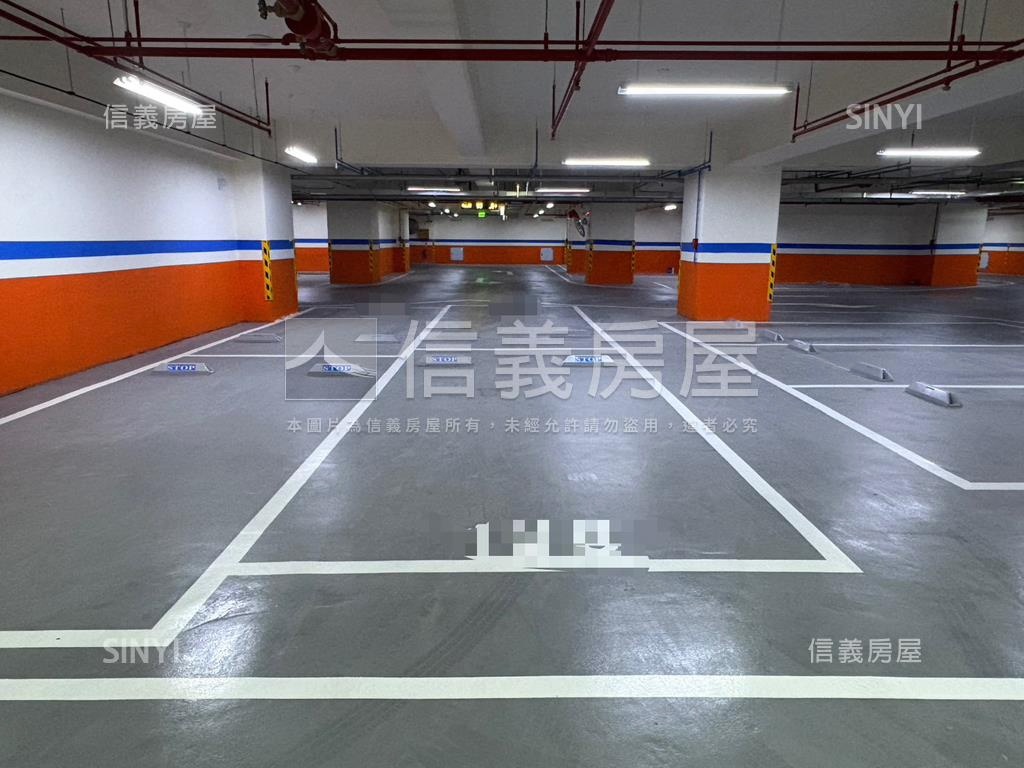 百邑富都匯２房２衛車位房屋室內格局與周邊環境