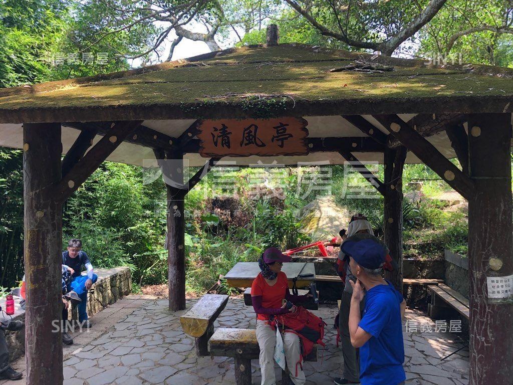 陽明山公園幽靜好地房屋室內格局與周邊環境