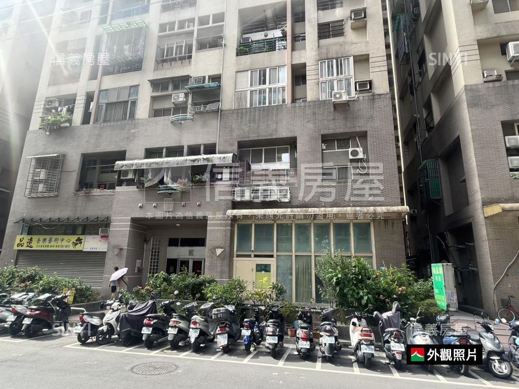 國泰醫院商圈挑高店辦房屋室內格局與周邊環境