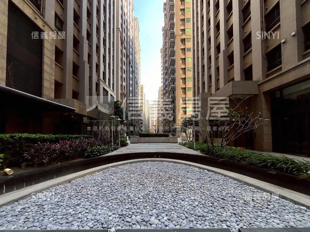 新杜拜高樓溫馨兩房房屋室內格局與周邊環境