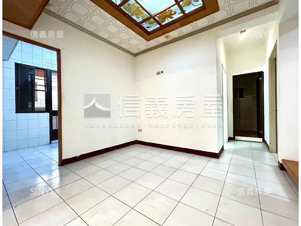 亞灣區三房雙平車稀有釋出房屋室內格局與周邊環境