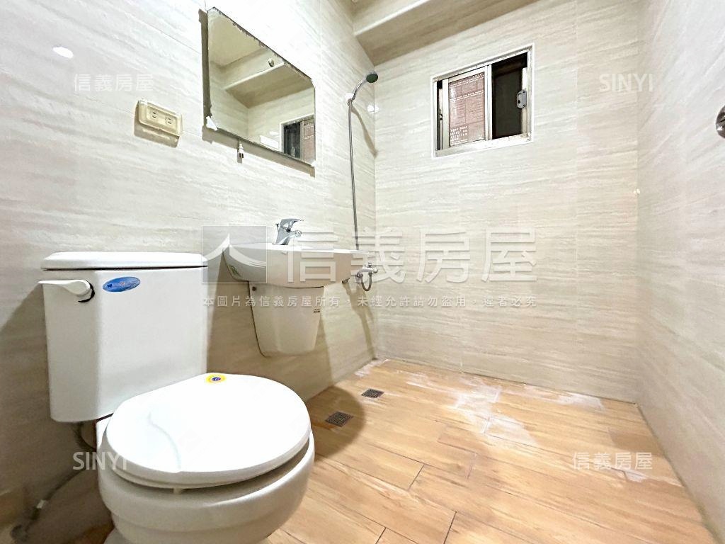 亞灣區三房雙平車稀有釋出房屋室內格局與周邊環境