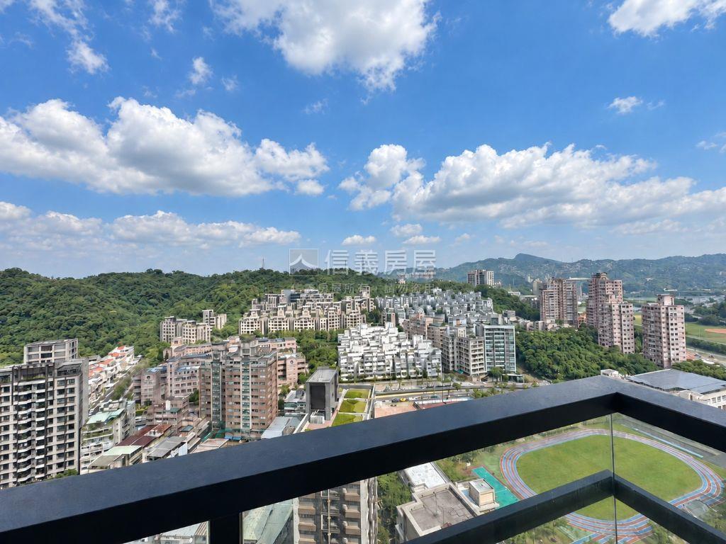 遠雄晴川高樓開闊景觀戶房屋室內格局與周邊環境