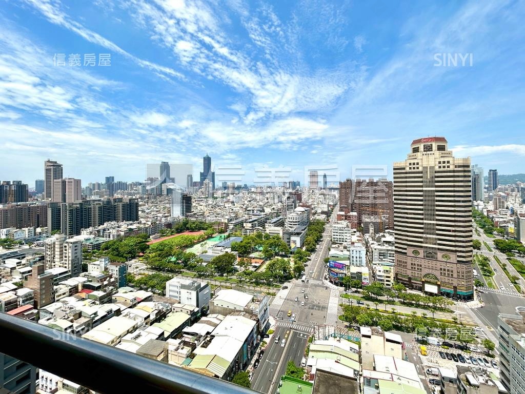 登峰頂樓霸氣雙車豪邸房屋室內格局與周邊環境