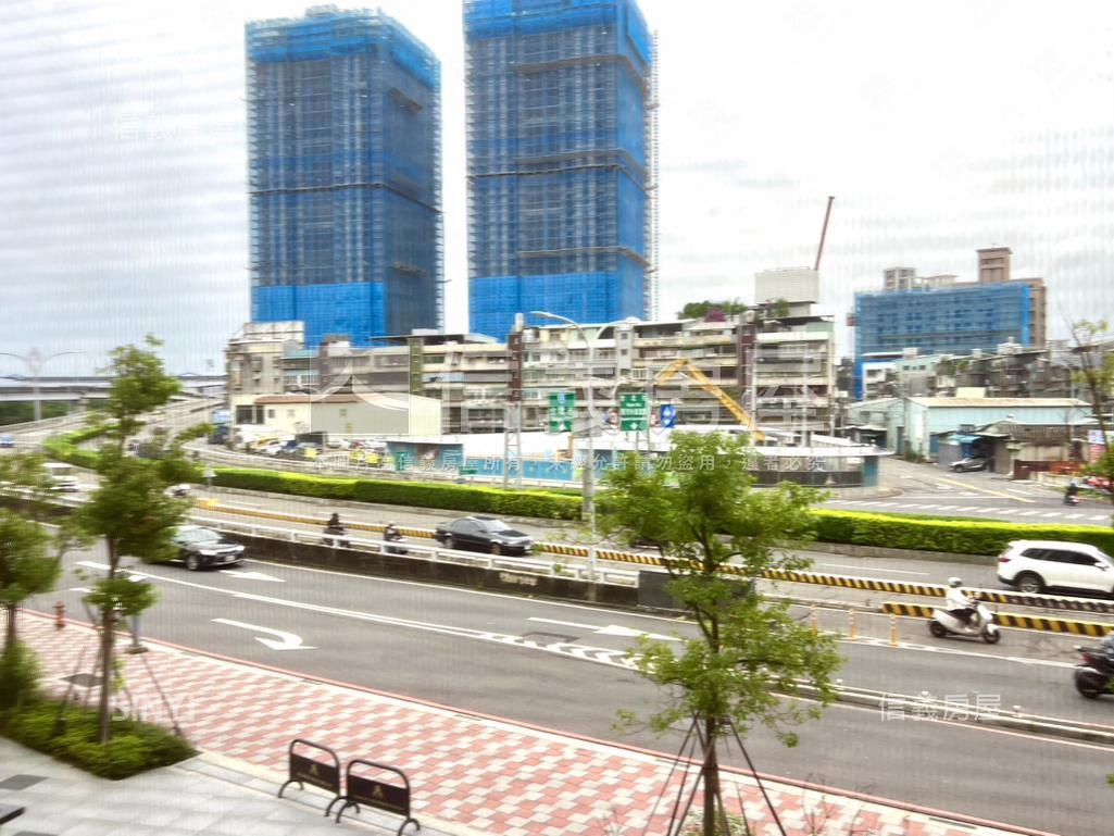 文化風華·質感美三房車位房屋室內格局與周邊環境